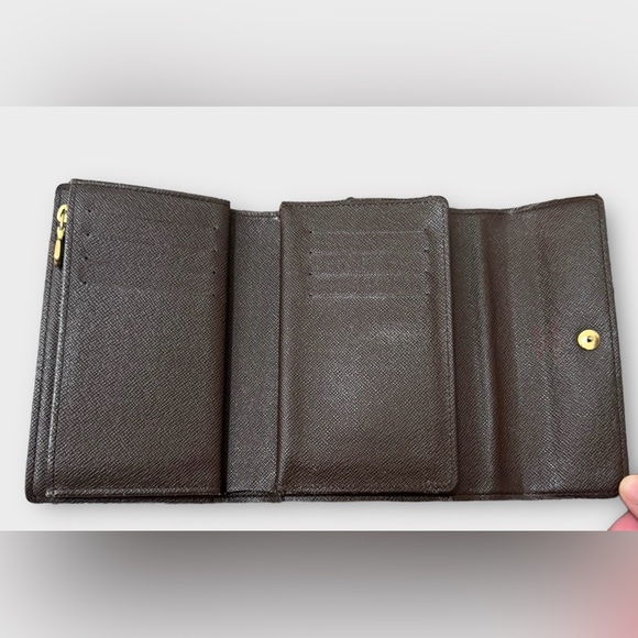 LOUIS VUITTON Damier Ebene Alexandra Wallet - Picture 8 of 16